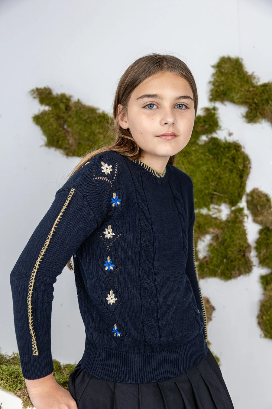 NAVY EMBROIDERED FLORAL KNIT