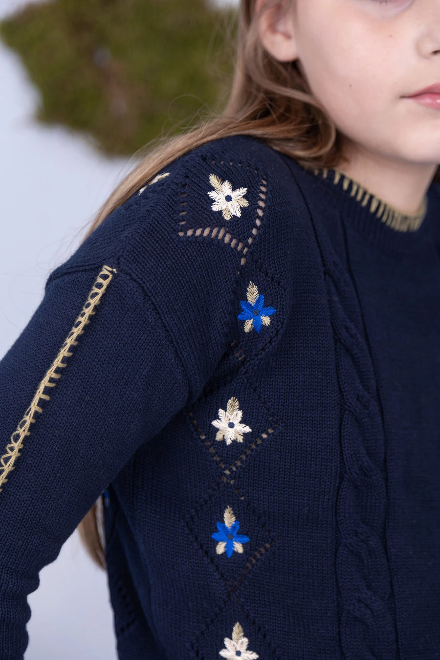NAVY EMBROIDERED FLORAL KNIT